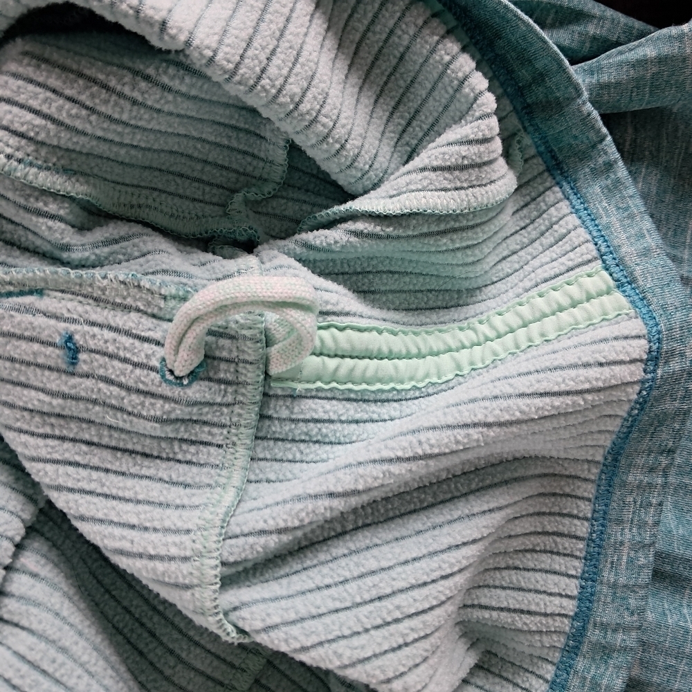 The North Face Women’s Mountain Athletics Teal Dynamix Hoodie Size Small - Picture 8 of 12